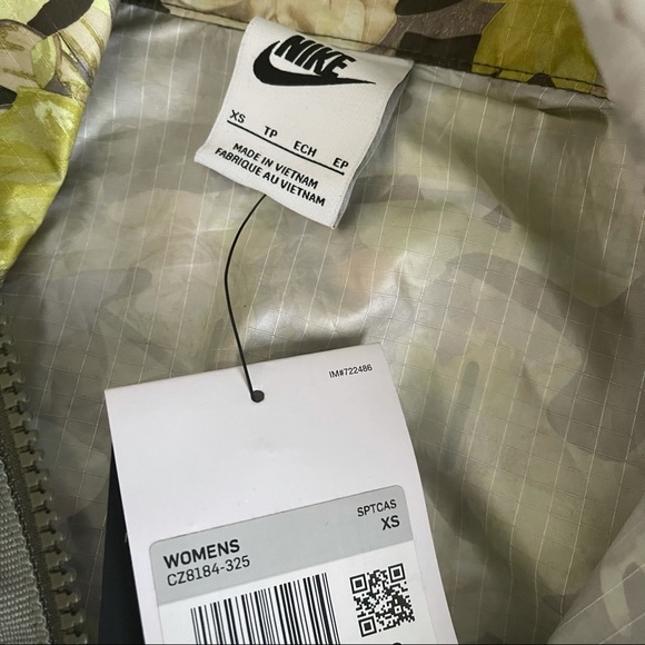 NWOT Nike Sportswear Woven Floral Camo Full Zip Women’s Jacket - Picture 10 of 13